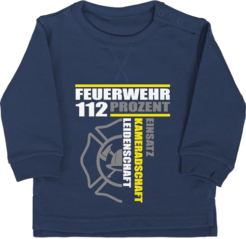 Shirtracer Baby Pullover Jungen Mädchen - Feuerwehr 112 Prozent - Einsatz Kameradschaft Leidenschaft - Freiwillige Feuerwehr Geschenk - 6/12 Monate - Navy Blau - Geschenkartikel Geschenke Nachwuchs von Shirtracer