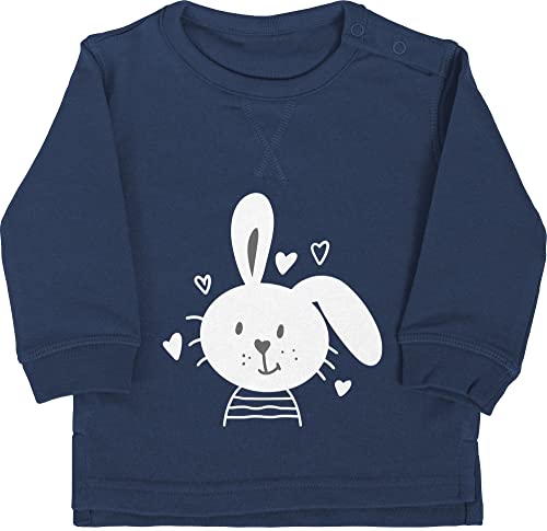 Baby Pullover Jungen Mädchen - Ostergeschenke Ostern - Hasen Schlappohr - Osterhase - 18/24 Monate - Navy Blau - ostermotive hasenmotiv babykleidung osternest osterhasen pulli osterkleinigkeit von Shirtracer