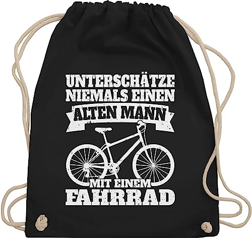 Shirtracer Turnbeutel Rucksack - Radsport Taschen - Unterschätze niemals einen alten Mann mit einem Fahrrad - weiß - Unisize - Schwarz - fahrradfahrer geschenke rad radler beutel geschenk radfahrer von Shirtracer