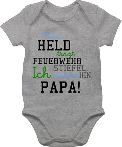 Baby Body Mädchen - Mein Held Papa Feuerwehr Junge - 1/3 Monate - Grau meliert - babykleidung baby+feuerwehr+strampler feuerwehrmann männertag strampler outfit feuerwehrgeschenkartikel herrentag von Shirtracer