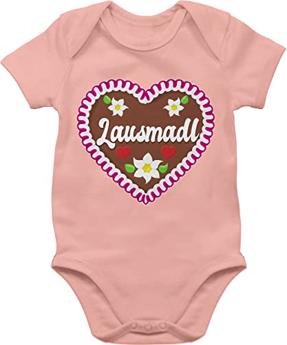 Shirtracer Baby Body Junge Mädchen - Kompatibel mit Oktoberfest Outfit - Lausmadl Lebkuchenherz - 3/6 Monate - Babyrosa - trachtenoutfit strampler bayrisch bayern lebkuchenherzen bodys trachtenbody Shirtracer Baby Body Junge Mädchen - Kompatibel mit Oktoberfest Outfit - Lausmadl Lebkuchenherz - 3/6 Monate - Babyrosa - trachtenoutfit strampler bayrisch bayern lebkuchenherzen bodys trachtenbody von Shirtracer