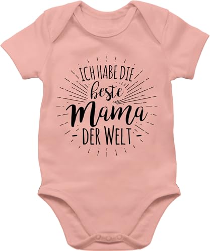 Baby Body Junge Mädchen - Ich habe die beste Mama der Welt - 1/3 Monate - Babyrosa - muttertagsstrampler kurzarmbody muttertag muddi mami bodys muttertagsbody babykleidung jungen mama's mamas super von Shirtracer