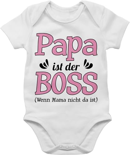 Baby Body Junge Mädchen - Sprüche - Papa ist der Boss wenn Mama nicht da ist - rosa - 3/6 Monate - Weiß - babykleidung jungen mit spruch coolem ubranka dla niemowlaka strampler sprüchen drauf von Shirtracer