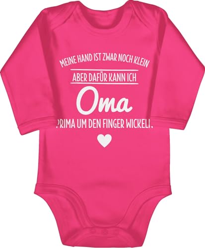 Baby Body langarm Mädchen Junge - Sprüche - Oma um den Finger wickeln - 3/6 Monate - Fuchsia - babystrampler bodys mit lustige babygeschenke enkelkind babybodys babygeschenk lustig werdende von Shirtracer