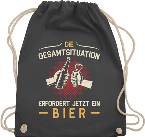 Turnbeutel Rucksack - Party & Alkohol Herren - Die Gesamtsituation erfordert jetzt ein Bier - Geschenk Bierfreunde Vatertag - Unisize - Dunkelgrau - saufen alki sprüche trink saufgeschenk sauf von Shirtracer