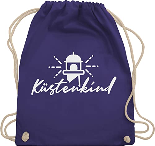 Turnbeutel Rucksack - Sprüche Statement - Küstenkind - Leuchtturm - weiß - Unisize - Lila - mit aufschrift kistenkind tasche statements beutel sprüchen sportbeutel spruch taschen Turnbeutel Rucksack - Sprüche Statement - Küstenkind - Leuchtturm - weiß - Unisize - Lila - mit aufschrift kistenkind tasche statements beutel sprüchen sportbeutel spruch taschen von Shirtracer