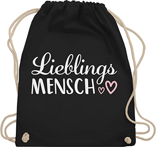 Turnbeutel Rucksack - Valentinstag - Taschen - Lieblingsmensch Schriftzug - Unisize - Schwarz - geschenk tasche große liebe valentines day love stoffrucksack geschenke zum fürn partner paare Turnbeutel Rucksack - Valentinstag - Taschen - Lieblingsmensch Schriftzug - Unisize - Schwarz - geschenk tasche große liebe valentines day love stoffrucksack geschenke zum fürn partner paare von Shirtracer