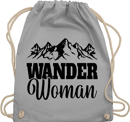 Shirtracer Turnbeutel Rucksack - Wander Woman - Geschenk für Wanderin - Unisize - Hellgrau - sportbeutel baumwolle stoff kordel bergen frauen rucksäcke geh wandern damen tasche wanderwoman bags berge von Shirtracer