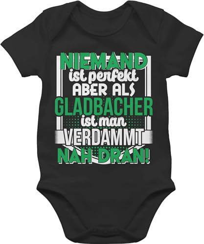 Baby Body Junge Mädchen - Fahnen und Flaggen - Niemand ist perfekt Gladbacher - 12/18 Monate - Schwarz - babybuddy country bodys buddy ubranka dla niemowlaka strampler babybodies babybody sachen von Shirtracer