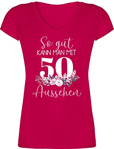 T-Shirt Damen V Ausschnitt - 50. Geburtstag - So gut kann Man mit 50 Aussehen - Blumenar"Ran"ge"Ment zum Fünzigsten - Altrosa weiß - M - Fuchsia - Geschenk Frau Tshirt 50er 50.Geburtstag Shirt von Shirtracer