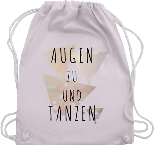 Shirtracer Turnbeutel Rucksack - Festival Zubehör - Augen zu und tanzen - Unisize - Pastell Rosa - sportbeutel groß sprüche baumwollrucksack lustige gymbag bedruckt taschen damen stofftaschen a4 von Shirtracer