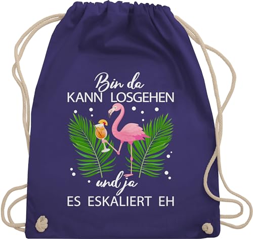 Shirtracer Turnbeutel Rucksack - Karneval & Fasching Taschen - Bin da kann losgehen und ja es eskaliert eh - Flamingo Kostüm Lustig Mallorca - Unisize - Lila - faschings- wurfbeutel+karneval fasent von Shirtracer