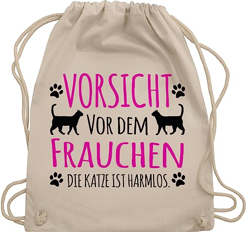 Shirtracer Turnbeutel Rucksack - Taschen - Vorsicht vor dem Frauchen - Katze harmlos - Unisize - Naturweiß - tasche mit katzenmotiv sprüche katzen katzenmama juterucksäcke von Shirtracer