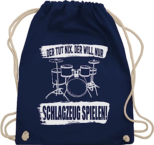 Turnbeutel Rucksack - Musik Instrument Zubehör - Der tut nix. der will nur Schlagzeug spielen. - Unisize - Navy Blau - schlagzeuger juterucksack geschenke instrumente nix beutel musiker spielen von Shirtracer