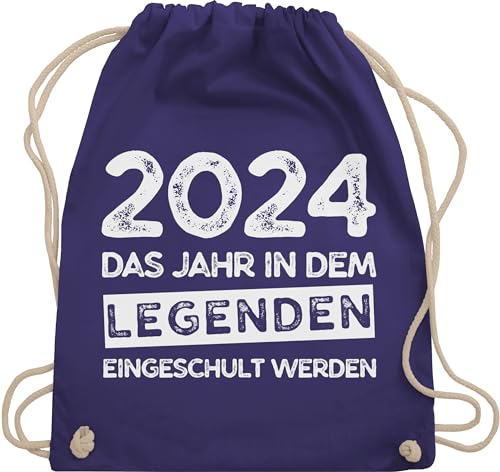 Turnbeutel Rucksack - Schulanfang & Einschulung Geschenk - 2024 Das Jahr in dem Legenden eingeschult werden - Unisize - Lila - 1.schultag sport tasche jungen schule schulstarter geschenkbeutel von Shirtracer