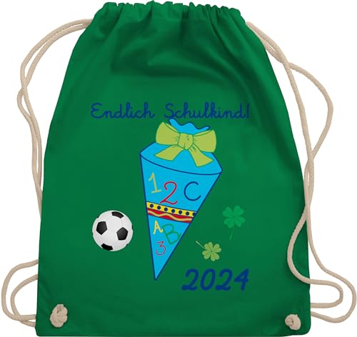 Shirtracer Turnbeutel Rucksack - Schulanfang & Einschulung Geschenk - Endlich Schulkind 2024 Fußball - Unisize - Grün - jungen turnsackerl maedchen schulkinder beutel einschulung. geschenkebeutel von Shirtracer