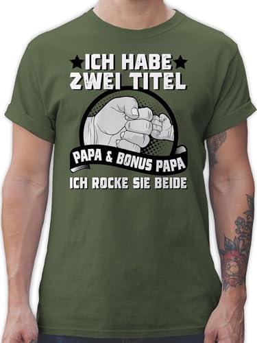 T-Shirt Herren - Geschenk zum Vatertag - Ich Habe Zwei Titel - Papa und Bonus Papa I Stiefvater - L - Army Grün - Shirts männer Baumwolle Shirt für väter fatertaggeschenke Tshirt Mann von Shirtracer