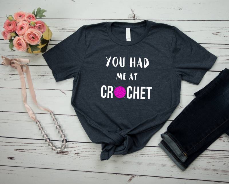 Häkeln Shirt Lustige T-Shirt Geschenk Sie Hatten Mich Am Tshirt Ich Liebe Häkeln Mama Mädchen von ShirtsandGifts