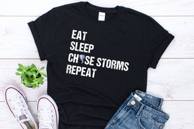 Lustiges Storm Chaser Shirt Geschenk Tornado Hunter Zitat Liebhaber Tshirt Twister T Humor Meteorology von ShirtsandGifts