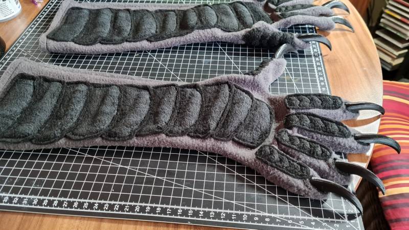 Bird Handpaws von Shiryudesign