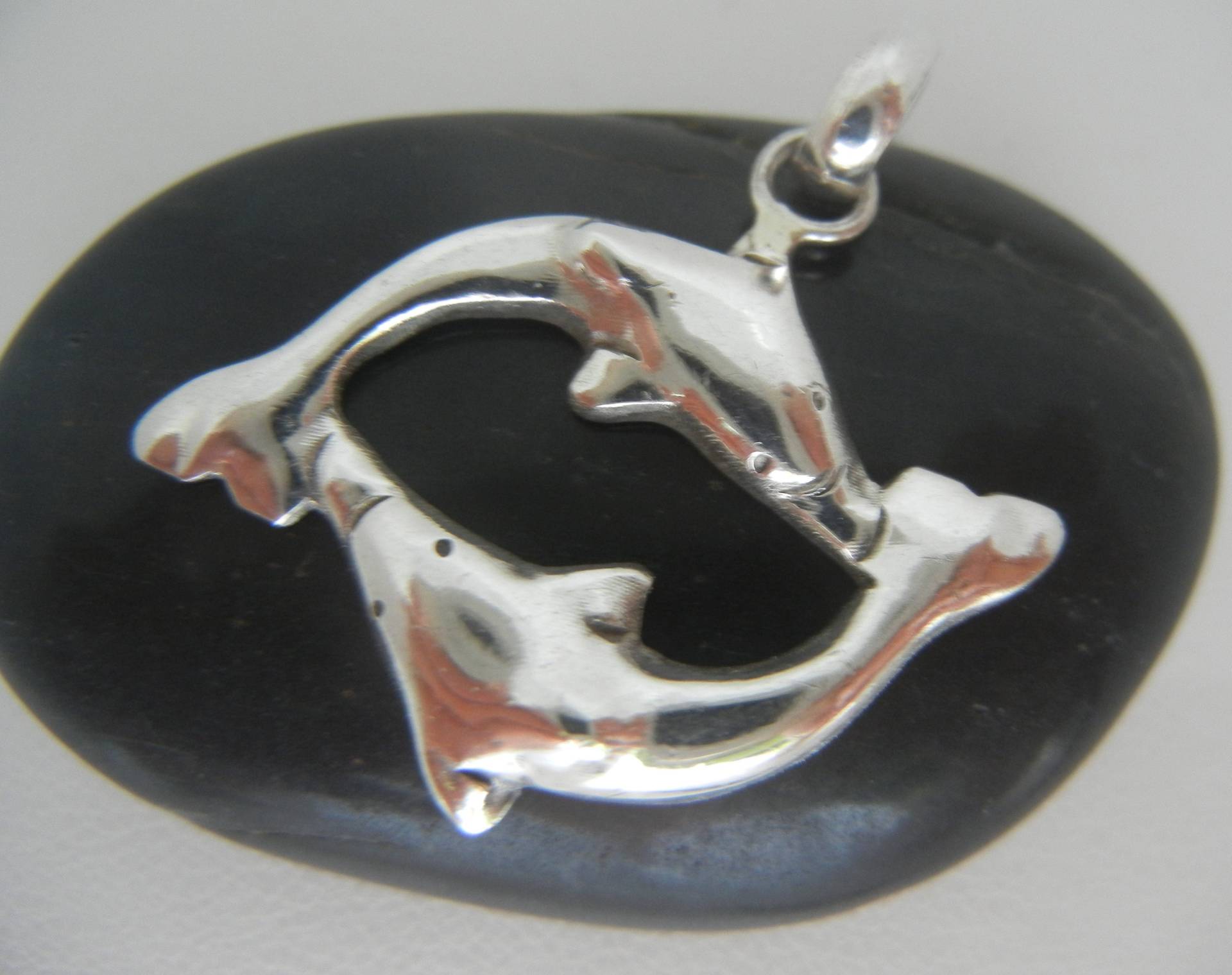 Vintage Sterling Silber Doppel Delfin Anhänger - Bali 1995 Vintage Sterling Silber Doppel Delfin Anhänger - Bali 1995 von ShivaMoonHawaii