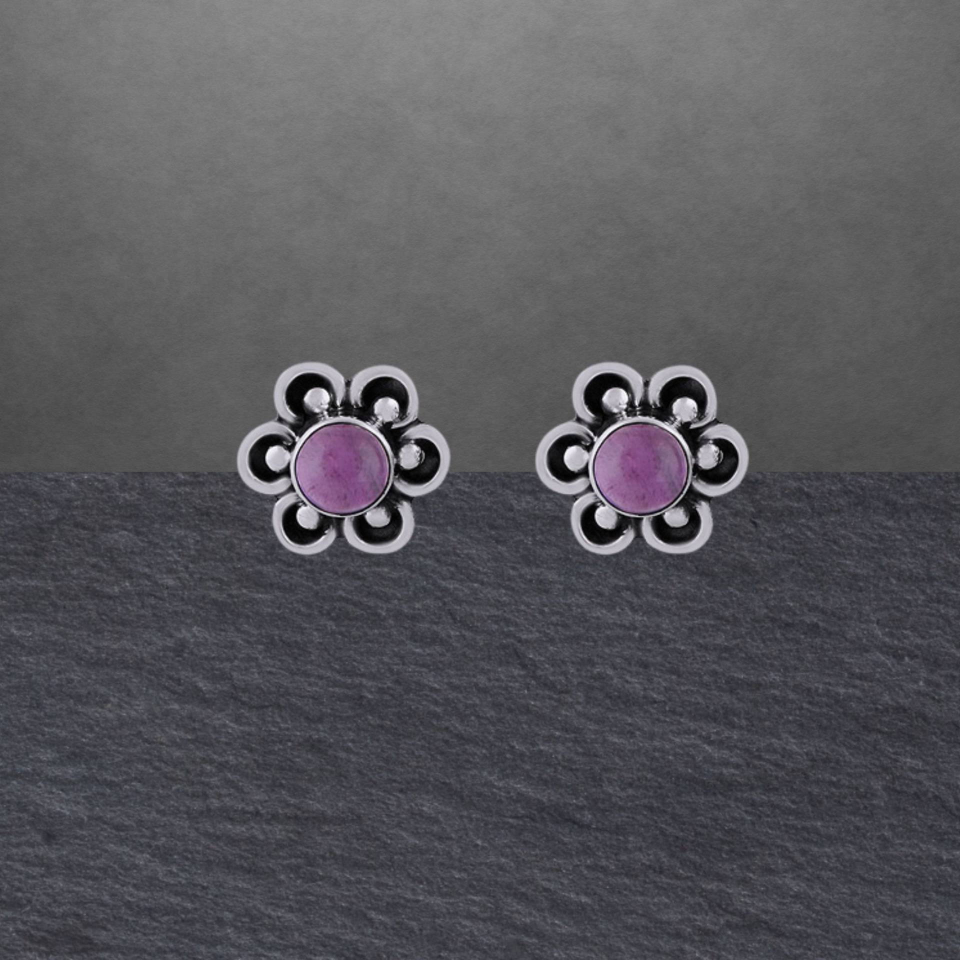 Amethyst Ohrstecker 925 Sterling Silber Geschwärzt, Cabochon, Blüten Design 10 Mm von ShivasSilver