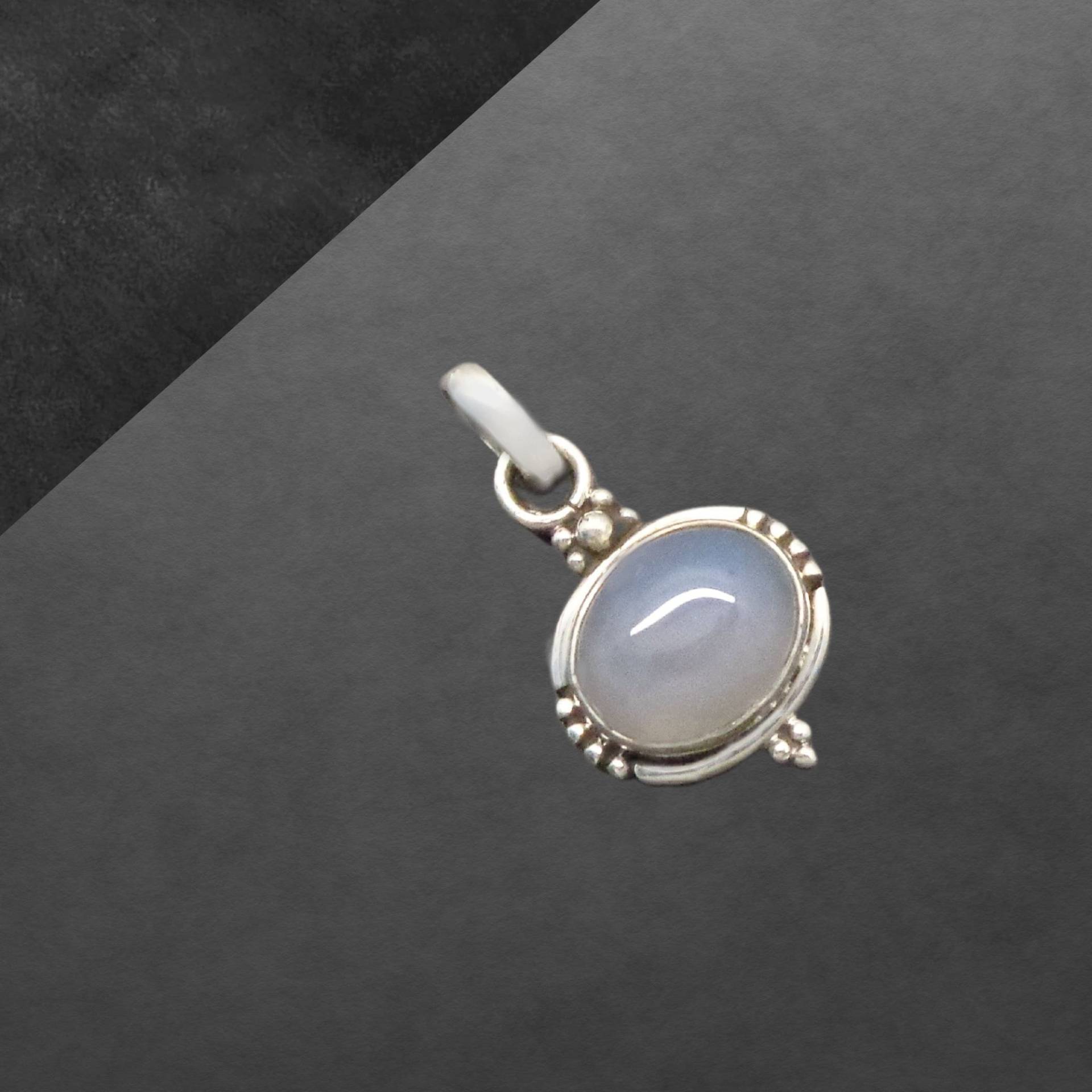 Aqua Chalcedon Zierlicher Anhänger Aus Silber Helle Farbe Geschenk Für Mädchen Frauen Weihnachtsgeschenk Freundin Muttertag Mama Oma von ShivasSilver