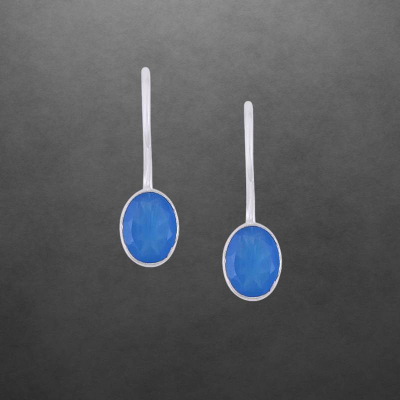 Blauer Chalcedon Zierliche Ohrringe 925 Sterling Silber Facettierte Steine Hakenverschluss 18U von ShivasSilver