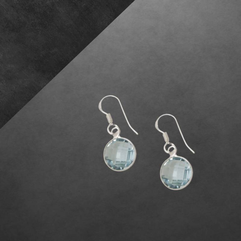 Blautopas Ohrringe 925 Sterling Silber, Facettiert, Haken Offen, 0747 Blautopas Ohrringe 925 Sterling Silber, Facettiert, Haken Offen, 0747 von ShivasSilver