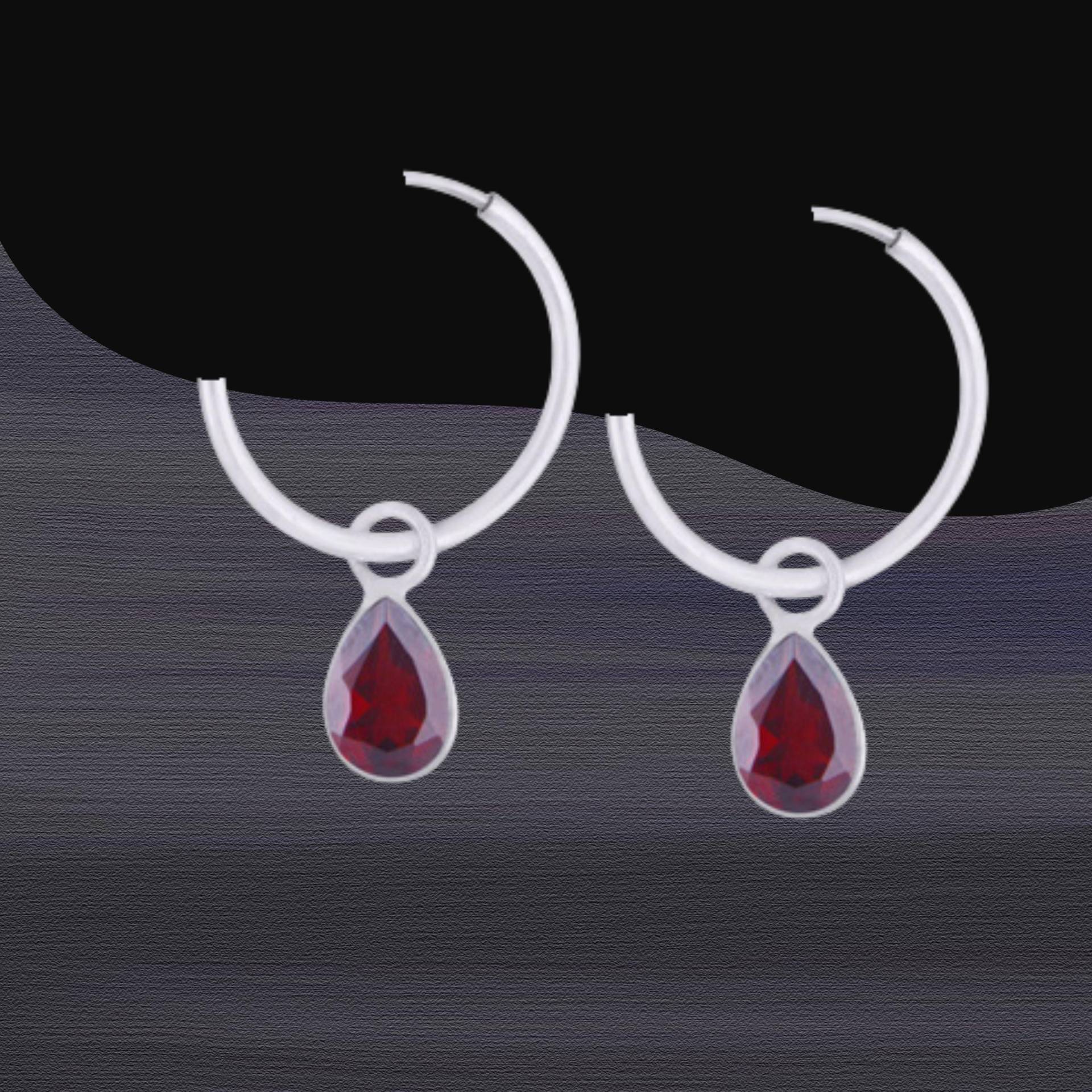 Creolen 925 Sterling Silber Mit Facettiertem Granat, Zierliches Design 77A von ShivasSilver