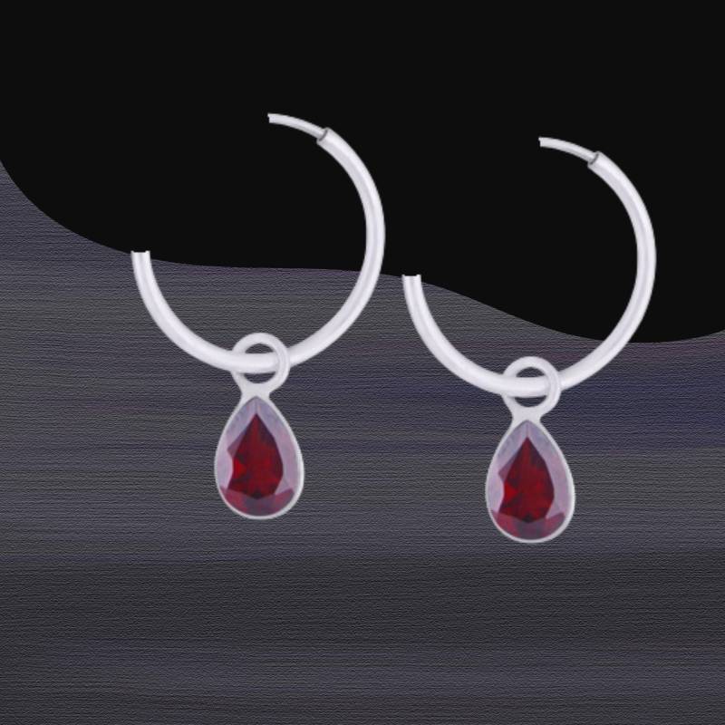 Creolen 925 Sterling Silber Mit Facettiertem Granat, Zierliches Design 77A von ShivasSilver