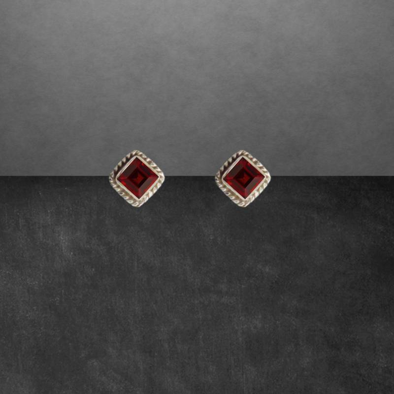 Granat Ohrstecker 925 Sterling Silber, Muttertagsgeschenk, Weihnachtsgeschenk, Geburtstagsgeschenk, Geschenk Für Frauen von ShivasSilver