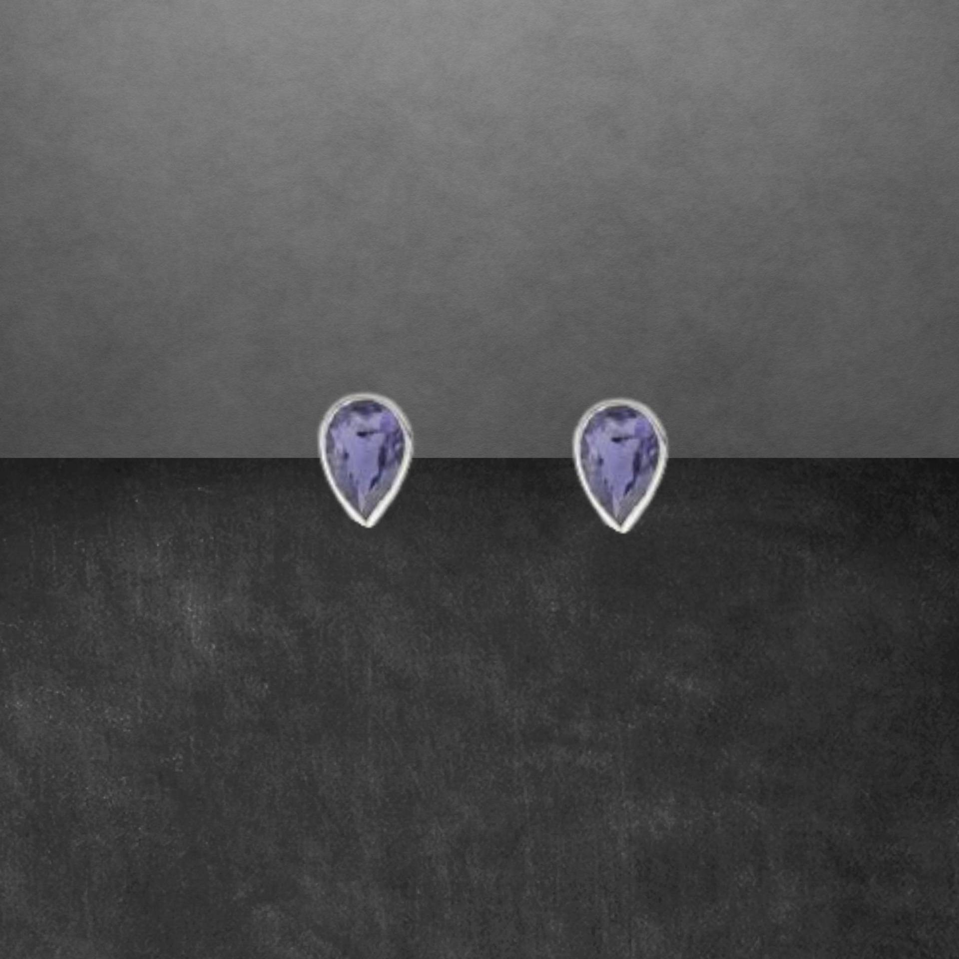 Iolith Ohrstecker 925 Sterling Silber, Facettierte Steine, Tropfen Iolith Ohrstecker 925 Sterling Silber, Facettierte Steine, Tropfen von ShivasSilver