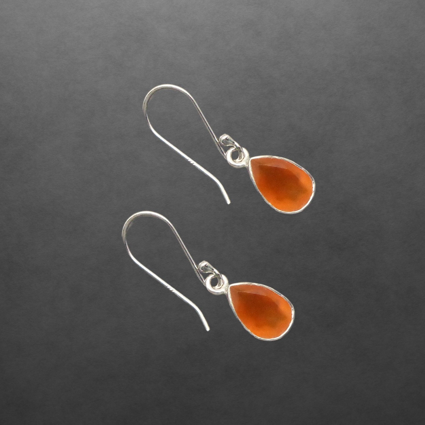 Karneol Ohrringe 925 Sterling Silber Facettierte Tropfen Steine, 36Z von ShivasSilver