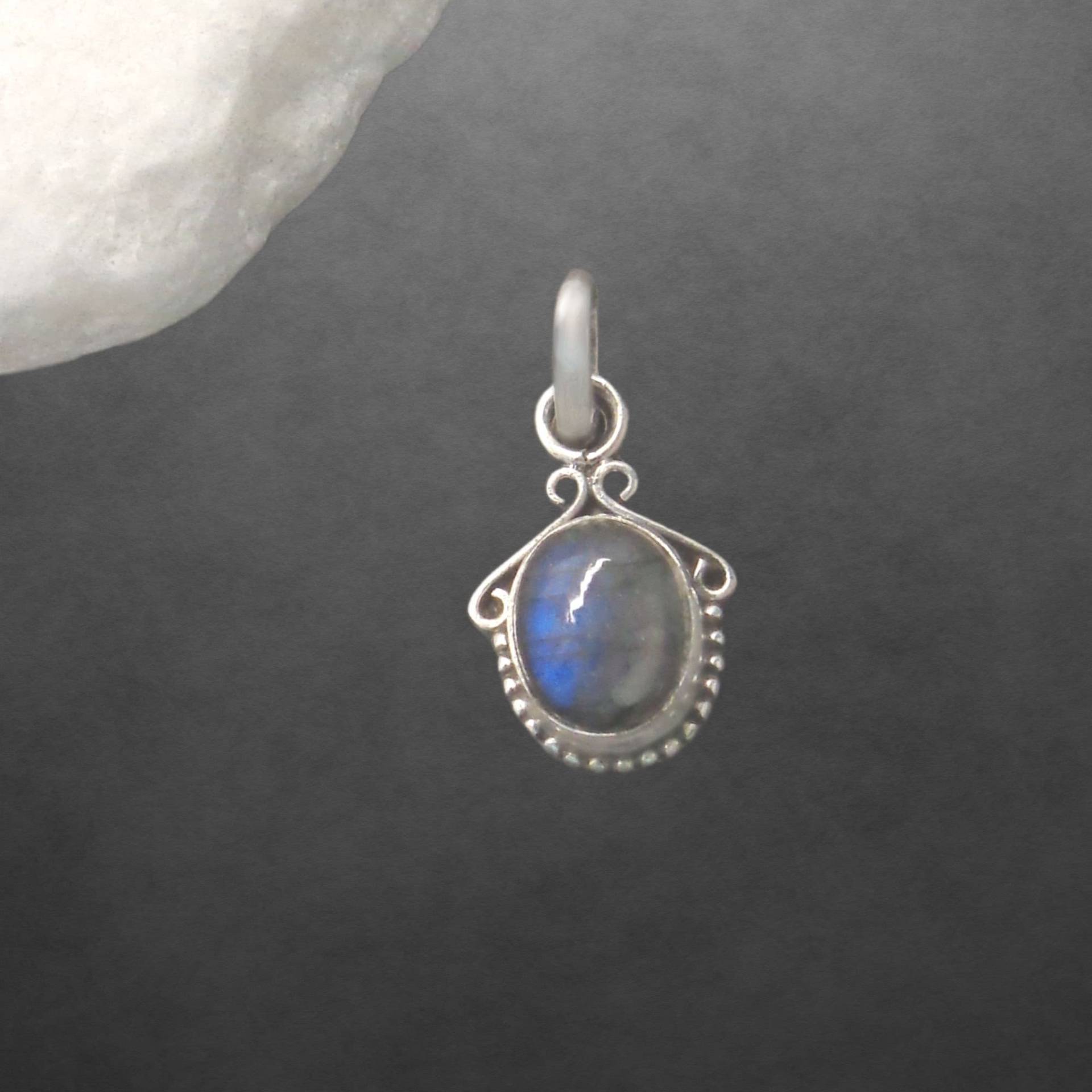 Labradorit Anhänger Aus 925 Sterling Silber, Geschwärzt, 22 X 11 Mm, 290A von ShivasSilver