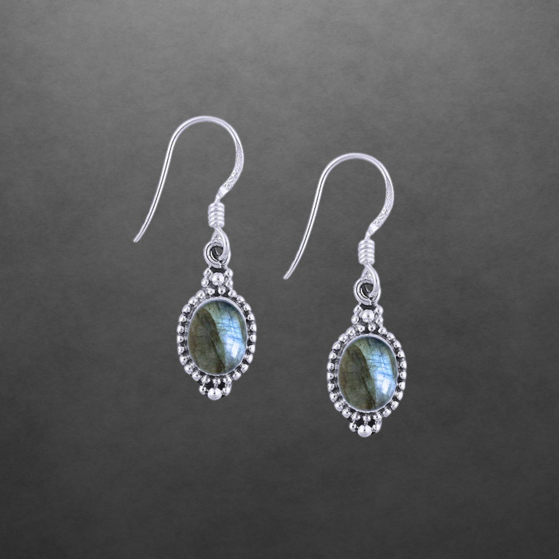 Labradorit Ohrringe 925 Sterling Silber Geschwärztes Silber, Cabochon Stein, Farbe Variiert, 88D von ShivasSilver