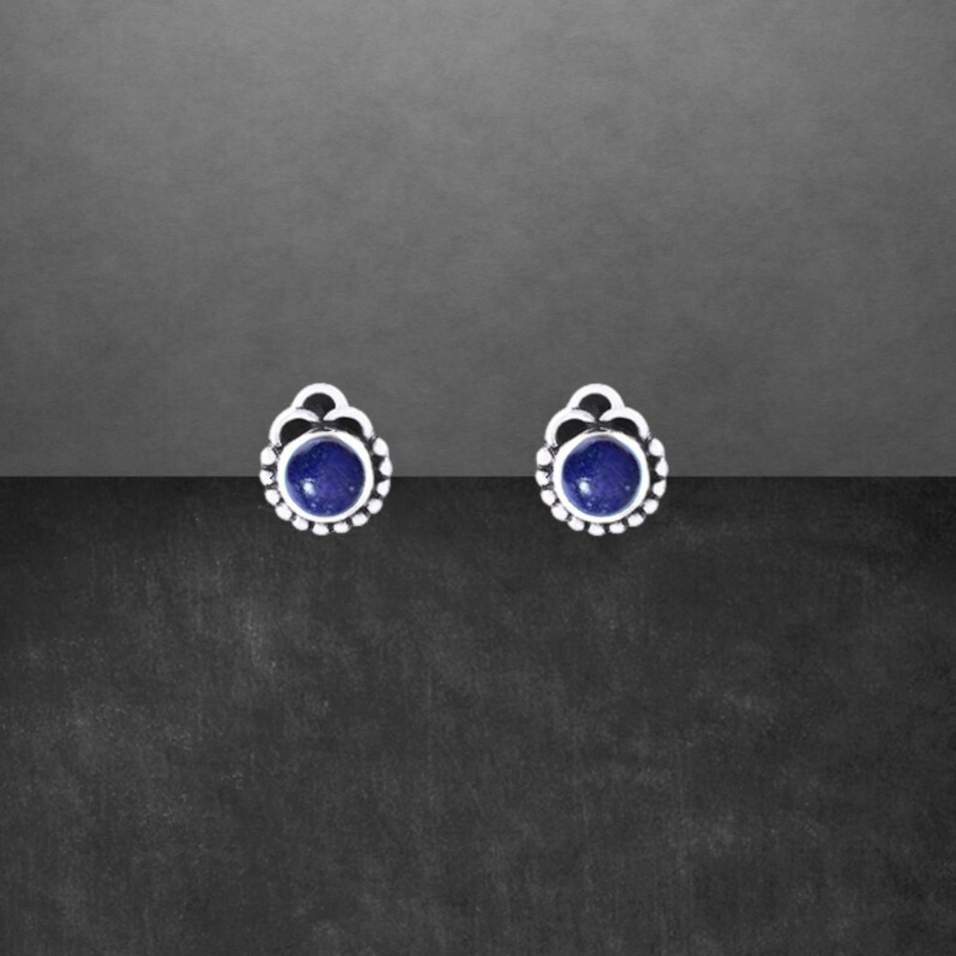 Lapislazuli Ohrstecker 925 Sterling Silber Geschwärzt Runder Cabochon 13C von ShivasSilver