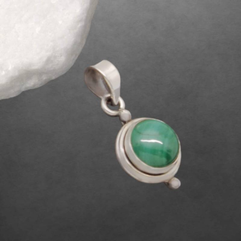 Malachit Anhänger 925 Sterling Silber Geschwärzt Runder Cabochon, Geschenk Für Frauen 717 von ShivasSilver