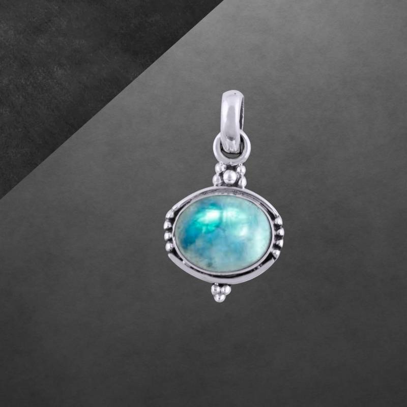 Mondstein Anhänger Mit 925 Sterling Silber, Geschwärzt, Blau-Grüner Schimmer, Ovaler Cabochon von ShivasSilver