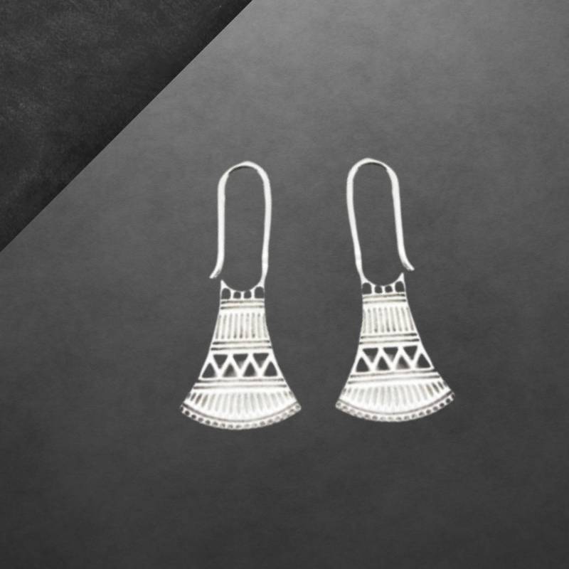 Ohrringe Aus 925 Sterling Silber, Kunstvoll Geschwärzt, Mit Bali Ornament, Offene Haken Silikon - Verschlüsse Ohrringe Aus 925 Sterling Silber, Kunstvoll Geschwärzt, Mit Bali Ornament, Offene Haken Silikon - Verschlüsse von ShivasSilver