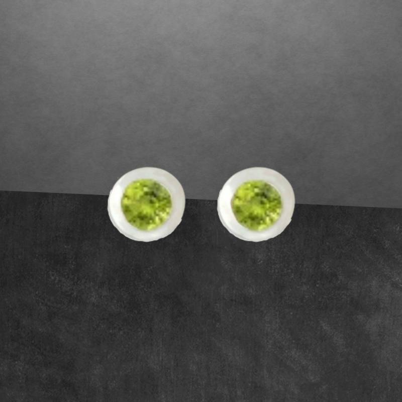 Peridot Ohrstecker 925 Sterling Silber Neu Geschenk Für Freundin Frauen, Mädchen, Weihnachtsgeschenk Peridot Ohrstecker 925 Sterling Silber Neu Geschenk Für Freundin Frauen, Mädchen, Weihnachtsgeschenk von ShivasSilver