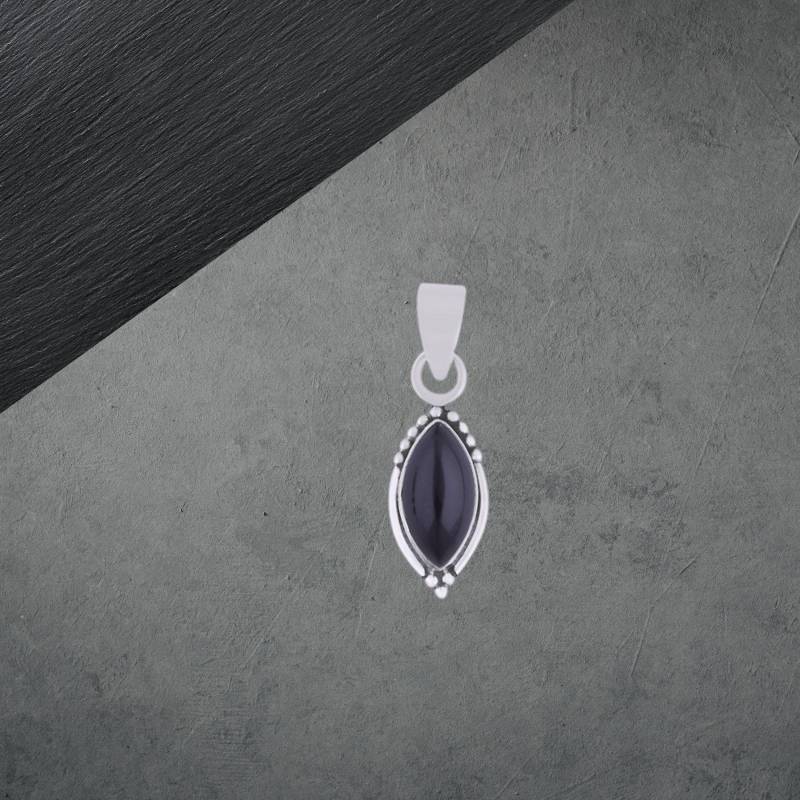Schwarzer Onyx Anhänger 925 Sterling Silber, Geschwärzt, Cabochon Neu 88Z Schwarzer Onyx Anhänger 925 Sterling Silber, Geschwärzt, Cabochon Neu 88Z von ShivasSilver