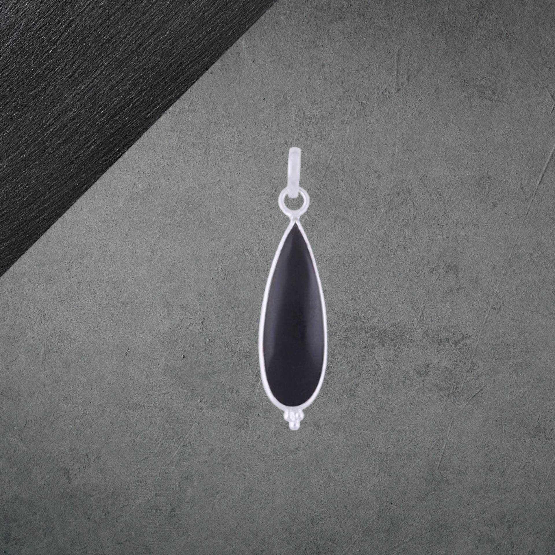 Schwarzer Onyx Anhänger 925 Sterling Silber Tropfen 1711 von ShivasSilver