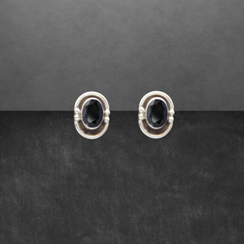 Schwarzer Onyx Ohrstecker 925 Sterling Silber Neu Geschenk Für Freundin Frauen, Mädchen, Weihnachtsgeschenk Schwarzer Onyx Ohrstecker 925 Sterling Silber Neu Geschenk Für Freundin Frauen, Mädchen, Weihnachtsgeschenk von ShivasSilver