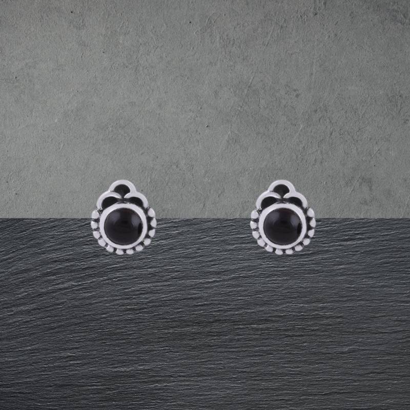 Schwarzer Onyx Ohrstecker Aus 925 Sterling Silber Geschwärzt, Runder Cabochon 70F Schwarzer Onyx Ohrstecker Aus 925 Sterling Silber Geschwärzt, Runder Cabochon 70F von ShivasSilver