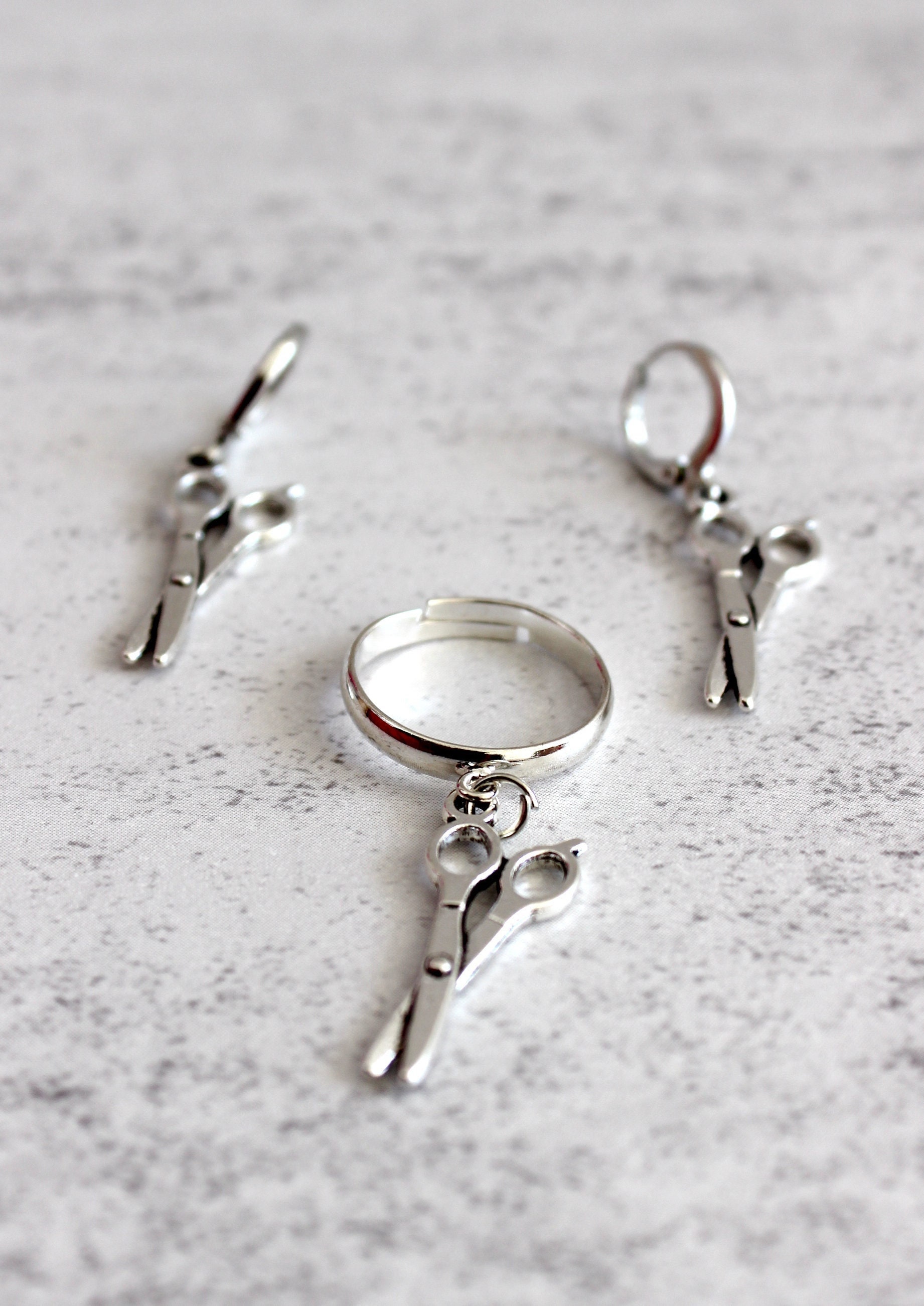 Schmuckset. Silberton. Ring Und Hoop Ohrringe Set. Scherenschmuck Geschenk Für Sie Schmuckset. Silberton. Ring Und Hoop Ohrringe Set. Scherenschmuck Geschenk Für Sie von ShlomitJewelry