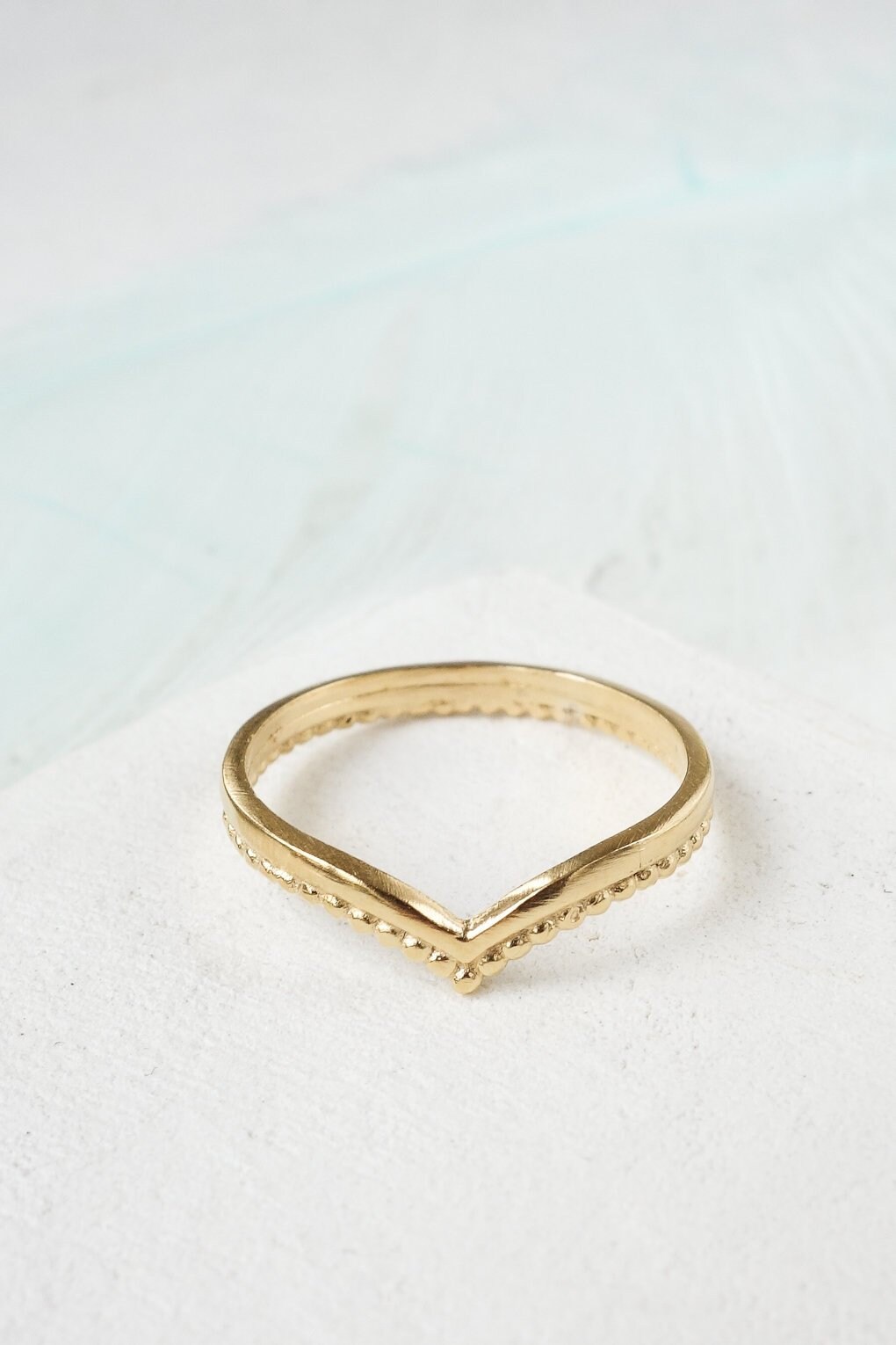 Massiver Gold Sabina Ring, Verlobungsringe, Versprechen Ringe, Handgemachter Schmuck, Jubiläum Elegante Zarte von ShlomitOfir