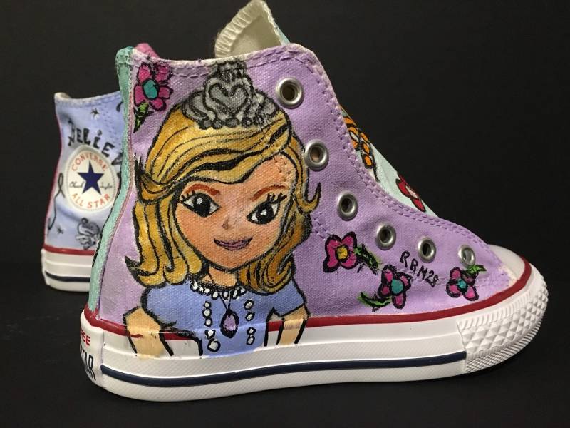 Prinzessin Sophia Sneakers Handbemalt Converse Prinzessin Sophia Sneakers Handbemalt Converse von ShoeTattoobyRoni