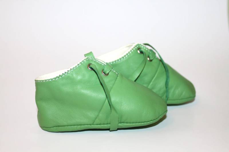 0-3 Monate Hausschuhe Lammfell Grün von ShoesOWO