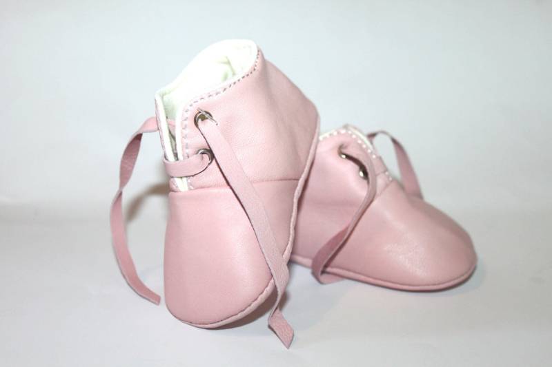 12-18 Monate Hausschuhe Lammfell Pastellrosa von ShoesOWO
